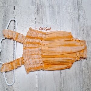 Cat and Jack Size 0-3 months Orange Onsie Stretch Smocking Snaps